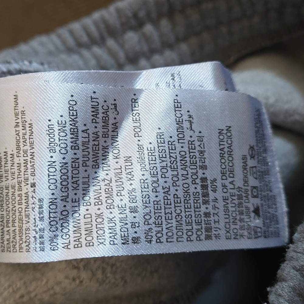 Boy's Gray Jordan Sweatpants Joggers - Picture 8 of 8